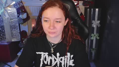 Snapshot of carolina_winter chatting on January 7, 5:43 am Mira online show from January 7, 5:43 am