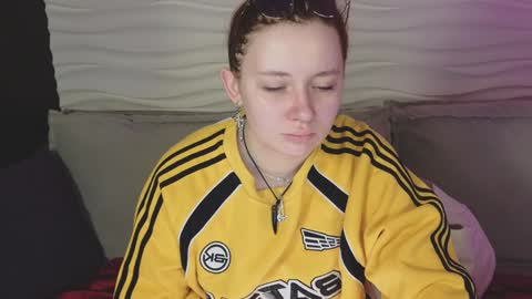 Snapshot of carolina_winter chatting on January 23, 5:24 am Mira online show from January 23, 5:24 am