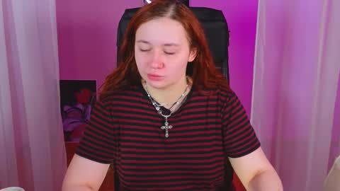 Snapshot of carolina_winter chatting on February 16, 5:26 am Mira online show from February 16, 5:26 am