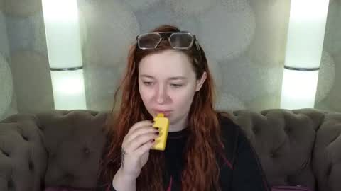 Snapshot of carolina_winter chatting on February 19, 10:01 am Mira online show from February 19, 10:01 am