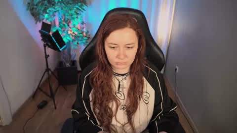 Snapshot of carolina_winter chatting on March 2, 1:16 pm Mira online show from March 2, 1:16 pm