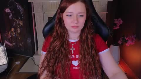 Snapshot of carolina_winter chatting on March 11, 7:14 pm Mira online show from March 11, 7:14 pm