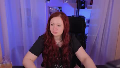 Snapshot of carolina_winter chatting on September 9, 7:13 pm Mira online show from September 9, 7:13 pm