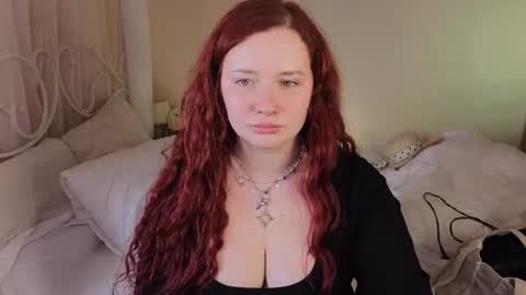 Snapshot of carolina_winter chatting on September 16, 8:10 pm Mira online show from September 16, 8:10 pm