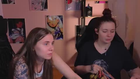 Snapshot of carolina_winter chatting on October 9, 8:07 pm Mira online show from October 9, 8:07 pm