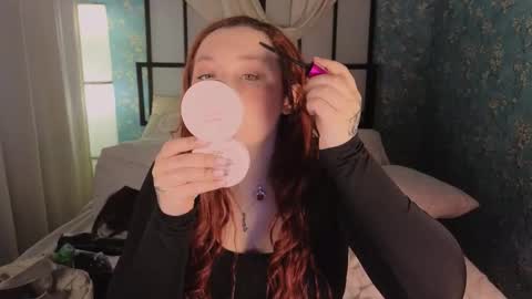 Snapshot of carolina_winter chatting on October 18, 5:43 am Mira online show from October 18, 5:43 am