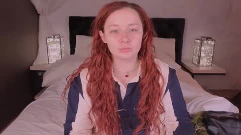 Snapshot of carolina_winter chatting on October 23, 12:48 pm Mira online show from October 23, 12:48 pm