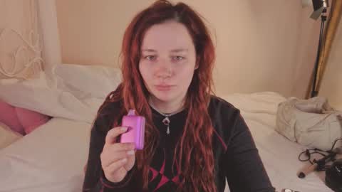 Snapshot of carolina_winter chatting on October 28, 5:33 am Mira online show from October 28, 5:33 am