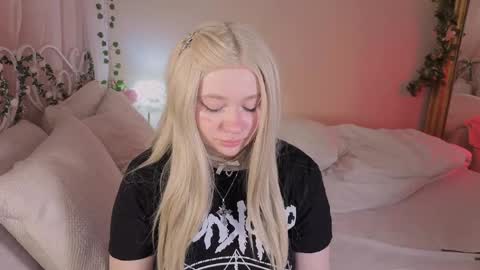 Mira online show from April 19, 8:02 am