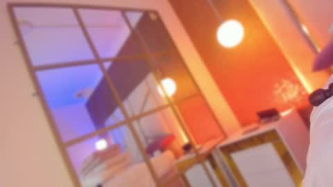 Snapshot of carolinaa_suarez chatting on October 10, 1:54 pm carolinaa_suarez online show from October 10, 1:54 pm