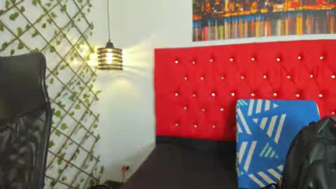 Carolina online show from September 8, 3:55 pm