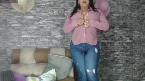 Camelia online show from November 26, 2:45 am