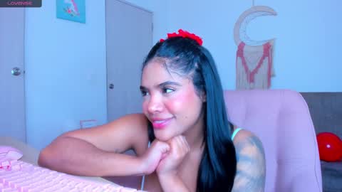 Carolina online show from February 14, 4:09 pm