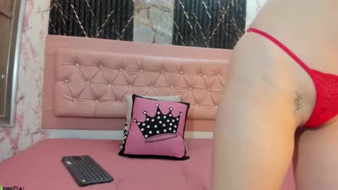 Snapshot of caroline_daring chatting on November 4, 2:38 pm caroline daring online show from November 4, 2:38 pm