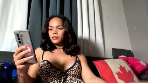 caroline_east online show from March 16, 3:16 pm