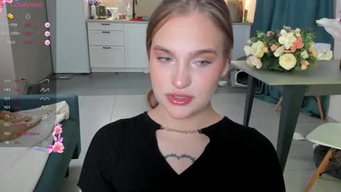 Caro online show from December 3, 11:24 pm