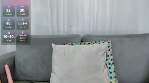 Snapshot of carolinefantasy_ chatting on September 29, 6:46 pm Caroline  online show from September 29, 6:46 pm