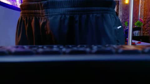 carolinejesh online show from January 7, 8:00 pm