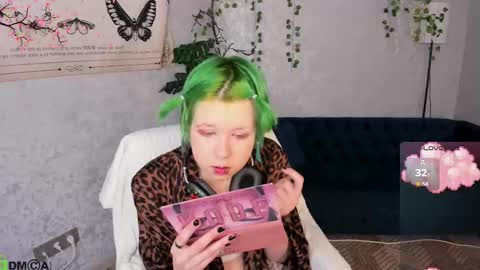 CarolineRichter online show from March 4, 2:50 am