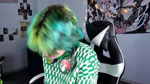 CarolineRichter online show from April 22, 2:36 am