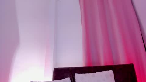 carolinna_ online show from February 11, 1:41 am