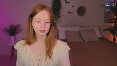 Snapshot of carolinnk chatting on November 6, 2:18 pm Caro online show from November 6, 2:18 pm