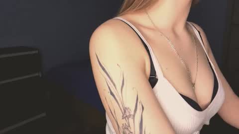 Snapshot of carollgalle chatting on March 7, 8:55 am Carolina online show from March 7, 8:55 am