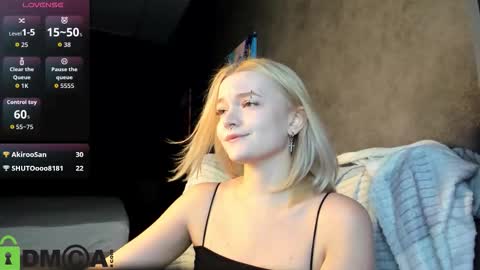 Carrie foster online show from September 26, 4:22 pm