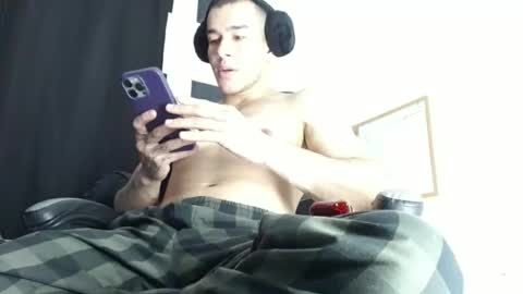 Matheus online show from March 4, 2:06 am