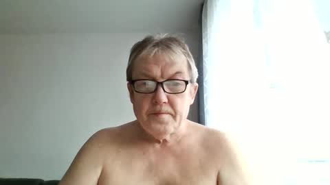 carsten21101 online show from February 9, 9:02 am