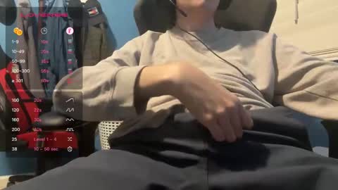 Snapshot of carter10101000 chatting on January 9, 5:55 am carter10101000 online show from January 9, 5:55 am