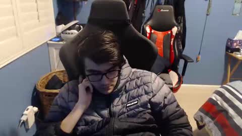 Snapshot of carter10101000 chatting on January 19, 12:49 am carter10101000 online show from January 19, 12:49 am