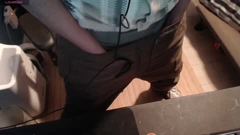 Snapshot of carter10101000 chatting on March 2, 11:07 am carter10101000 online show from March 2, 11:07 am