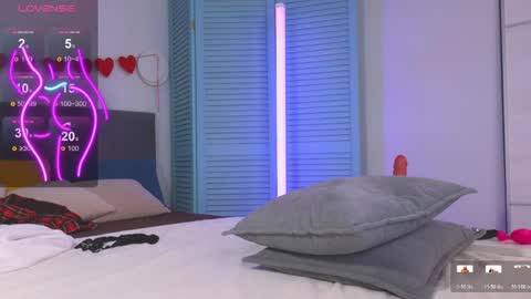 caseykissing online show from April 25, 1:41 pm