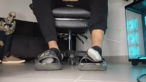 cash_master777 online show from April 21, 12:45 am