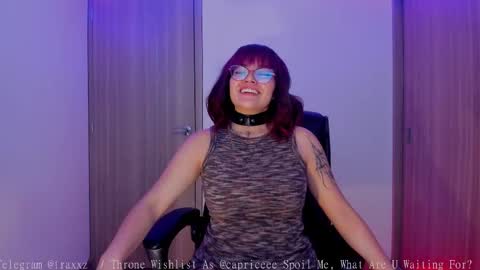 Snapshot of cash_vice chatting on November 1, 1:46 pm caprice online show from November 1, 1:46 pm