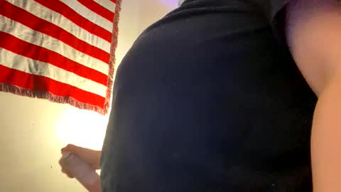 Snapshot of cashcoupllle chatting on October 22, 12:55 am Cash Couple online show from October 22, 12:55 am