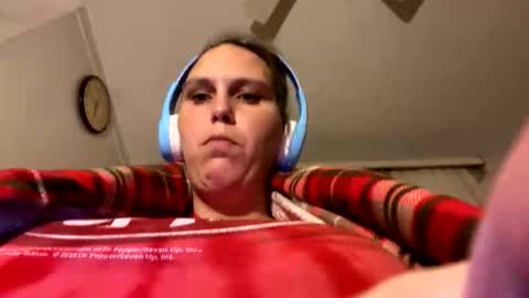 Snapshot of cashcoupllle chatting on November 9, 2:10 am Cash Couple online show from November 9, 2:10 am