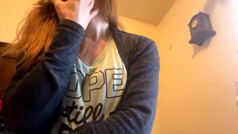 Snapshot of casidy1 chatting on January 31, 3:44 pm casidy1 online show from January 31, 3:44 pm