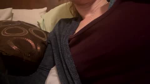 Snapshot of casidy1 chatting on February 8, 6:43 am casidy1 online show from February 8, 6:43 am