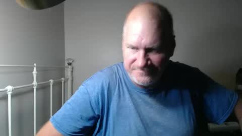 Snapshot of casinocam chatting on April 26, 8:06 pm CasinoCam online show from April 26, 8:06 pm