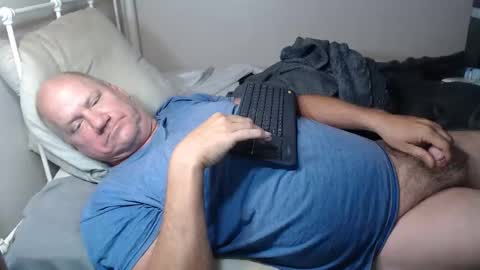 Snapshot of casinocam chatting on April 27, 1:09 pm CasinoCam online show from April 27, 1:09 pm