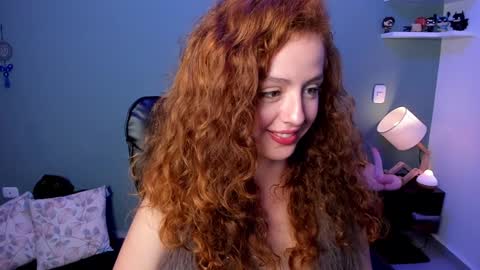 Snapshot of cassandra_caiin chatting on December 29, 11:39 pm Cassie online show from December 29, 11:39 pm