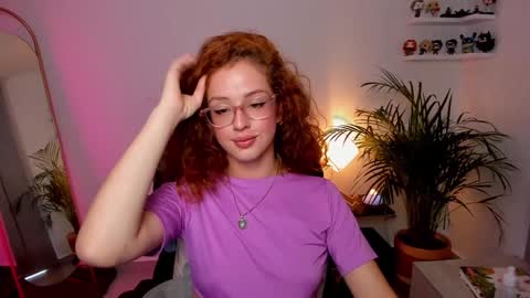 Snapshot of cassandra_caiin chatting on February 2, 9:45 pm Cassie online show from February 2, 9:45 pm