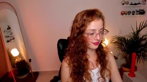 Snapshot of cassandra_caiin chatting on February 16, 11:16 pm Cassie online show from February 16, 11:16 pm