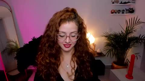 Snapshot of cassandra_caiin chatting on February 23, 3:45 am Cassie online show from February 23, 3:45 am