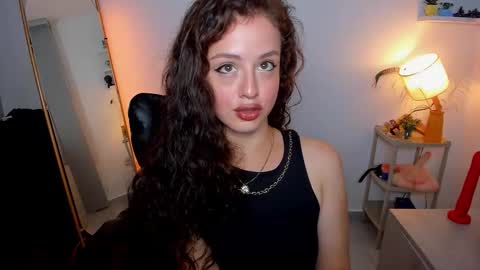 Snapshot of cassandra_caiin chatting on October 19, 10:54 pm Cassie online show from October 19, 10:54 pm