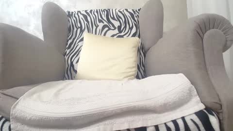 Snapshot of cassandra_joy chatting on February 16, 6:54 pm Cassandra joy online show from February 16, 6:54 pm