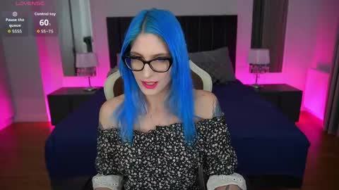 Cassandra online show from April 21, 9:17 pm