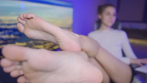 Seductress Cassia  FINDOM AND SADISM  NO NUDE online show from April 18, 7:58 pm